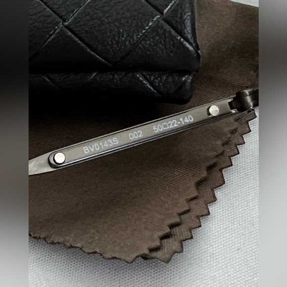 **NWOT** Excellent Bottega Veneta Round Frame, Gunmetal Sunglasses- No Scratches - Picture 5 of 12